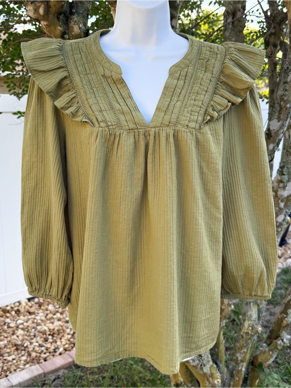 Wonderly Olive Green Gauze Blouse Ruffle V-Neck Boho Top Medium